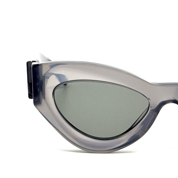 NEW!!! FENDI Sunglasses FE40146I 20A Authentic - Picture 4 of 11